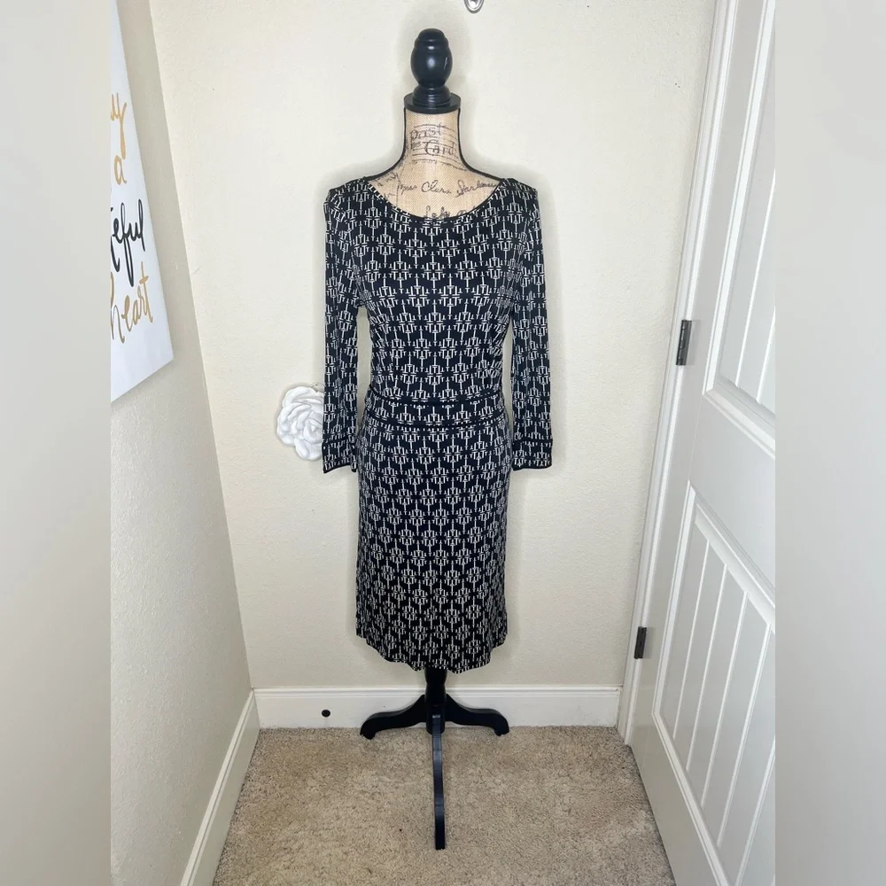 NTM: Tory Burch White Monogram Print Silk Sheath Dress 3/4 Sleeve Size L
